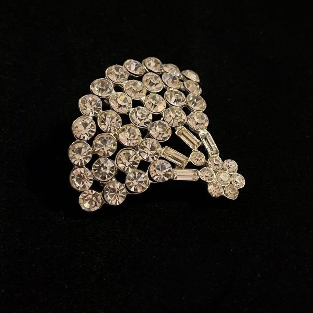 Fan‎ Shaped Vintage Rhinestone Brooch